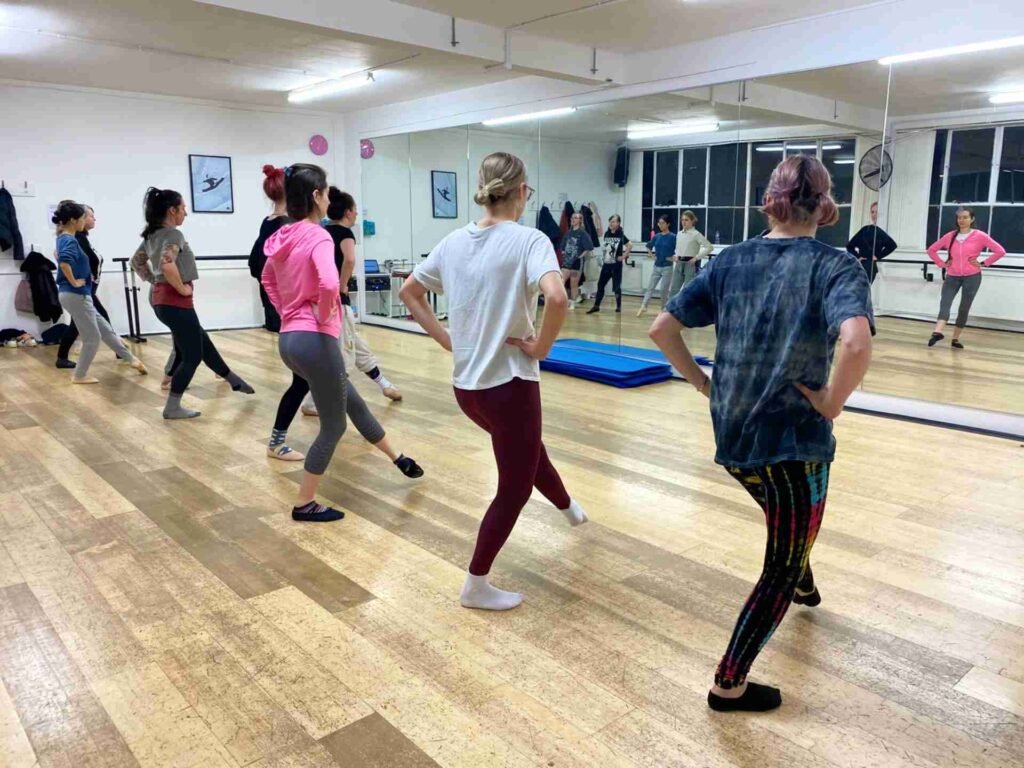 Beginner Ballet Dance Course in Sheffield 4 beginner ballet 03