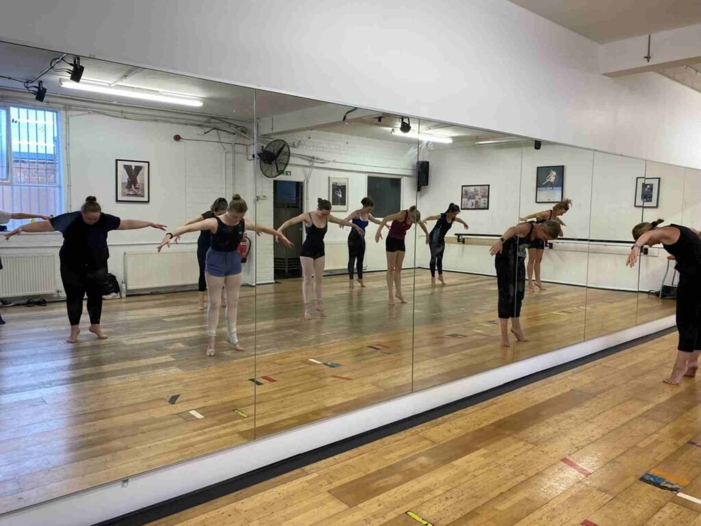 contemporary class forward lean