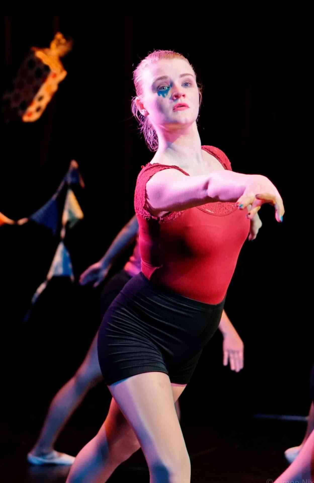 Alice Grayson dancing